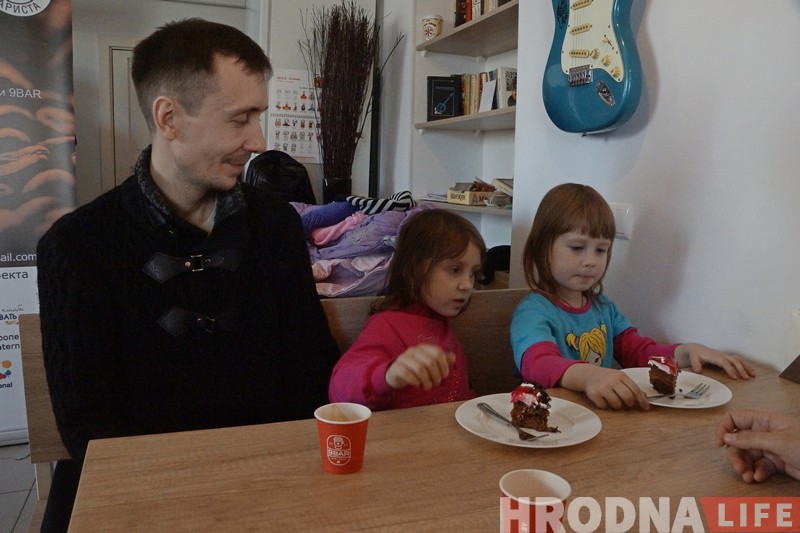 Барыста на інвалідным вазку? Лёгка! У Лідзе адбыўся першы выпуск школы інклюзіўнага барыста