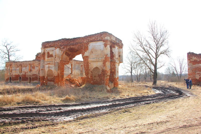 "Калі яе знясуць, я страчу сэнс жыцця". Жыхары Лідчыны супраць зносу трыумфальнай аркі Радзівілаў XVIII ст.