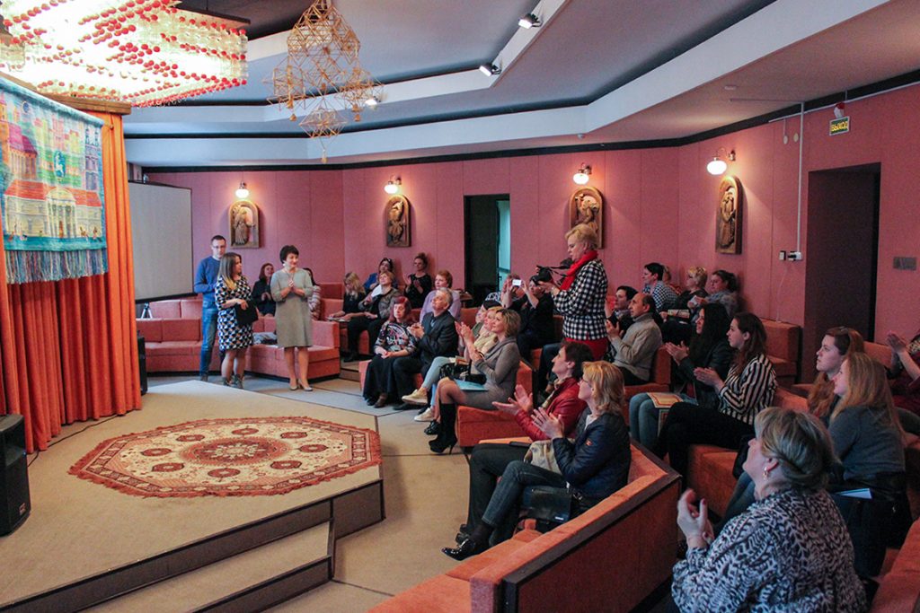 Гродзенская майстрыха саткала для горада Ратушу