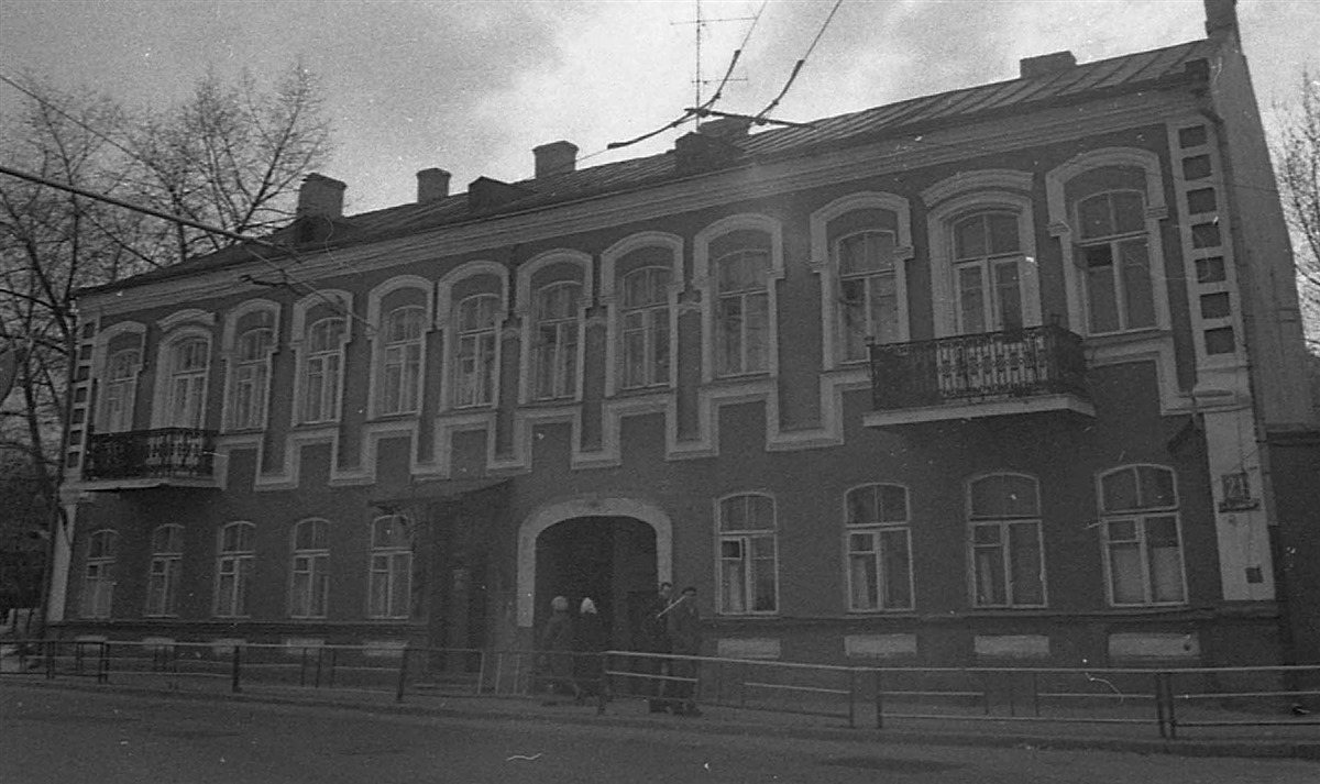 На Калючынскай будаўнікі натыкнуліся на падмуркі старога дома На Калючынскай будаўнікі натыкнуліся на падмуркі старога дома