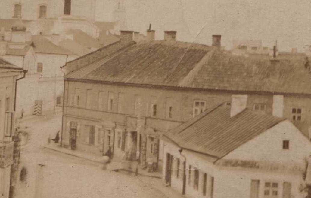 На Калючынскай будаўнікі натыкнуліся на падмуркі старога дома На Калючынскай будаўнікі натыкнуліся на падмуркі старога дома