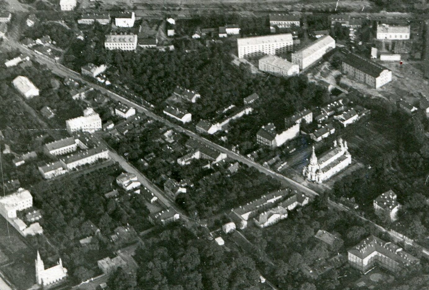 Як выглядалі дамкі майстроў на вуліцы Ажэшкі, якія знішчылі вялікія грошы