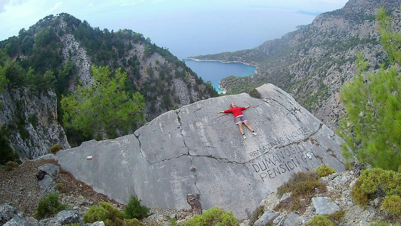 «Возім з сабой тарку для дранікаў». Беларуска з сябрам амаль год падарожнічаюць па свеце без запасу грошаў