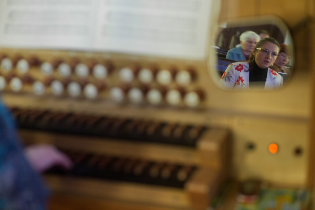 Будаўнік Юра з Гродна нечакана даведаўся, што ён - немец. І вось праз 30 гадоў кінуў працу і стаў званаром, як яго дзед Рэйнгольд