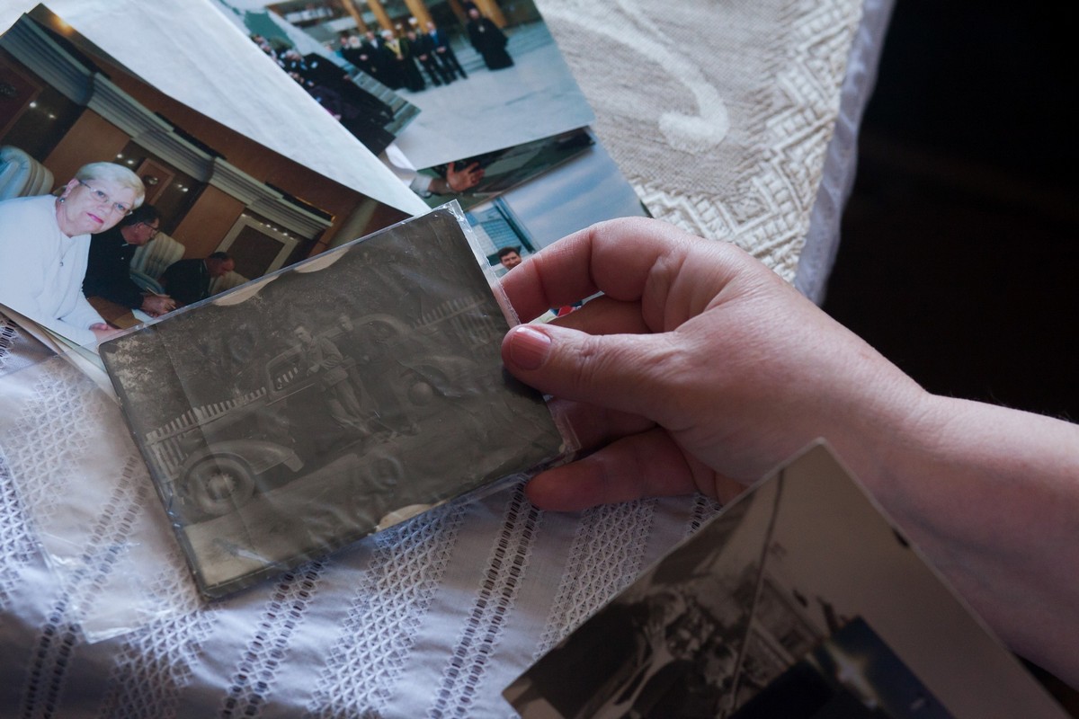 Будаўнік Юра з Гродна нечакана даведаўся, што ён - немец. І вось праз 30 гадоў кінуў працу і стаў званаром, як яго дзед Рэйнгольд