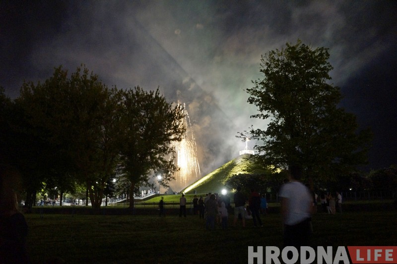 ФОТА: Cалют перамогі прагрымеў над Гродна ФОТА: Cалют перамогі прагрымеў над Гродна