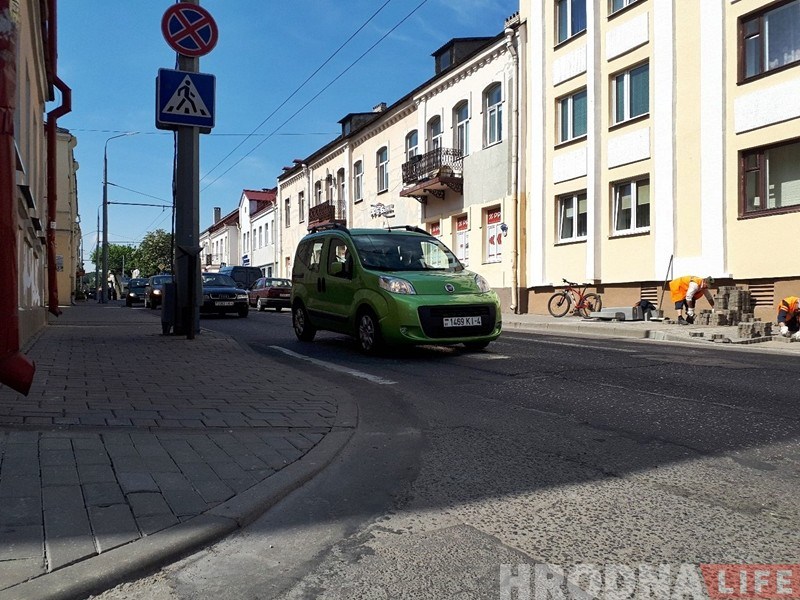 Раварыстам ездзіць стане прасцей: у Гродне актыўна паніжаюць бардзюры