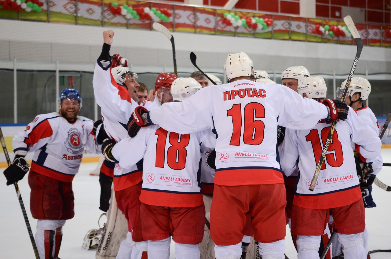 Аматарскі хакей на вышыні: гродзенскі "Авангард" стаў чэмпіёнам Мінска