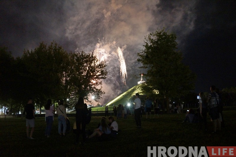 ФОТА: Cалют перамогі прагрымеў над Гродна ФОТА: Cалют перамогі прагрымеў над Гродна