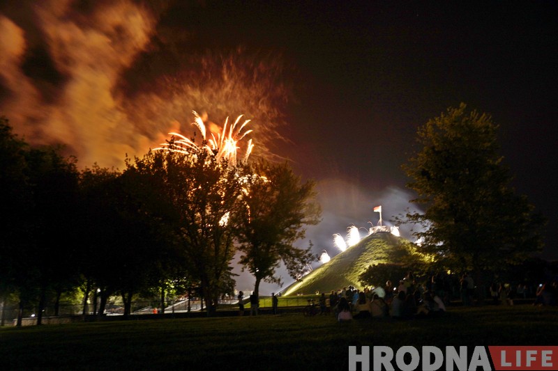 ФОТА: Cалют перамогі прагрымеў над Гродна ФОТА: Cалют перамогі прагрымеў над Гродна
