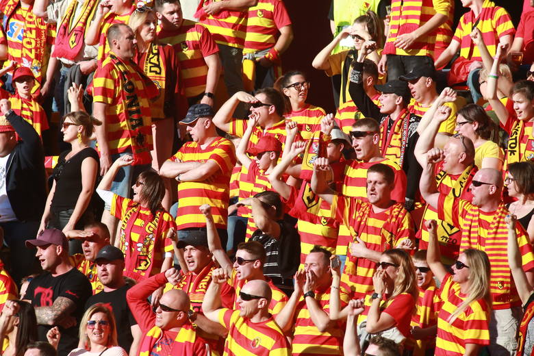 Беласток - горад дзе жывуць футболам: "Ягелонія" зноў сярод лідараў чэмпіянату Польшчы Беласток - горад дзе жывуць футболам: "Ягелонія" зноў сярод лідараў чэмпіянату Польшчы