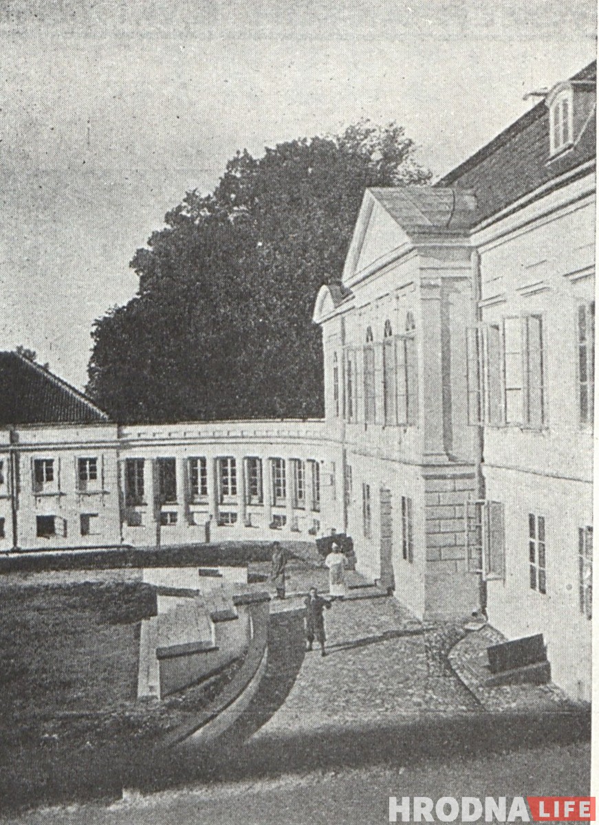 Выратавалі шмат, але не ўсё: як аднаўлялі палац у Свяцку ў міжваенны час