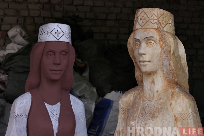 Трохметровая Алеся будзе сустракаць гасцей на ўездзе ў Гродна