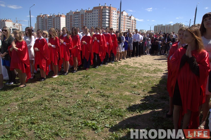«Упершыню я прыехаў у Гродна на ровары». Арцыбіскуп Тадэвуш Кандрусевіч наведаў свята ў Альшанцы (+анекдот ад мітрапаліта) «Упершыню я прыехаў у Гродна на ровары». Арцыбіскуп Тадэвуш Кандрусевіч наведаў свята ў Альшанцы (+анекдот ад мітрапаліта)
