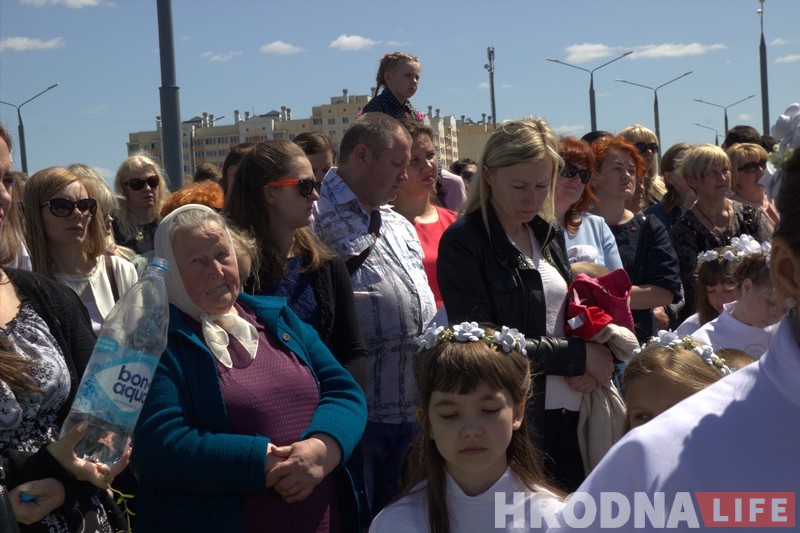 «Упершыню я прыехаў у Гродна на ровары». Арцыбіскуп Тадэвуш Кандрусевіч наведаў свята ў Альшанцы (+анекдот ад мітрапаліта) «Упершыню я прыехаў у Гродна на ровары». Арцыбіскуп Тадэвуш Кандрусевіч наведаў свята ў Альшанцы (+анекдот ад мітрапаліта)
