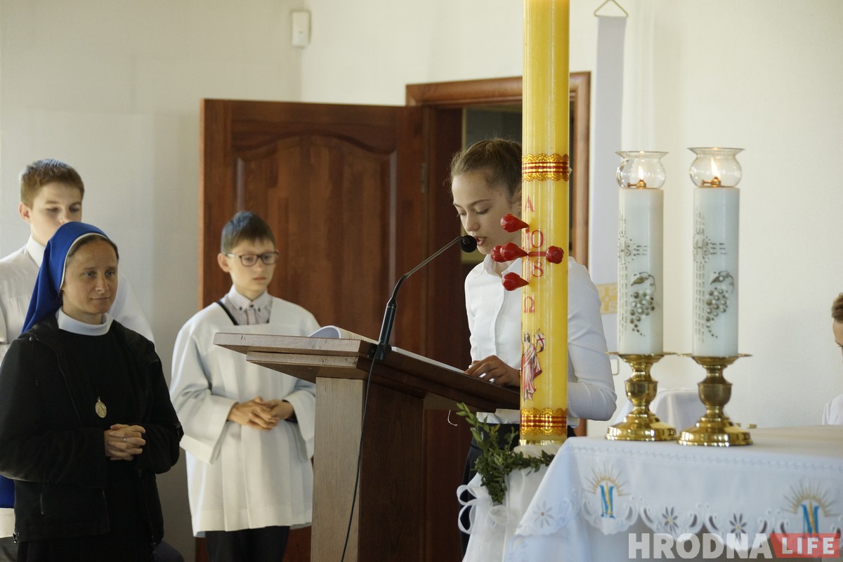 Адна на мільён. Дзесяцігадовая Насця перамагае выпускнікоў і грае ў касцёле, хоць ніколі не бачыла нот