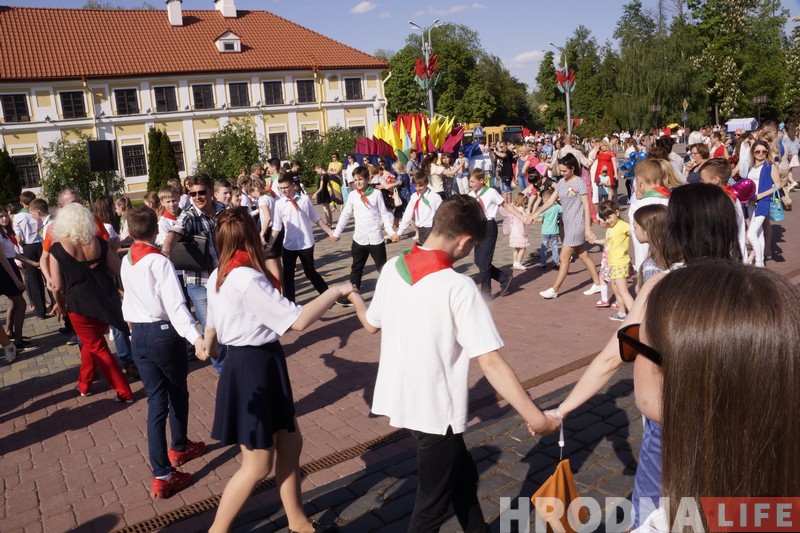 Глядзіце, як Гродна кружыўся ў вальсе перамогі! (+відэа з дрона) Глядзіце, як Гродна кружыўся ў вальсе перамогі! (+відэа з дрона)