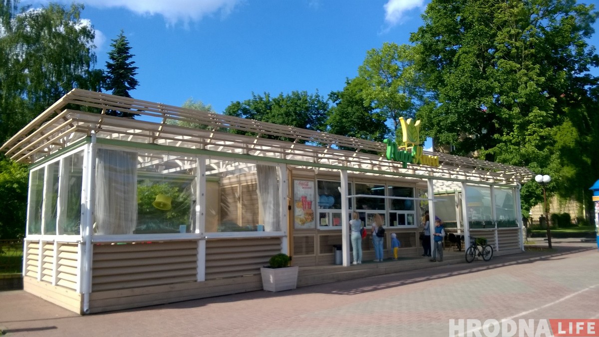 Летнія пляцоўкі ў цэнтры Гродна. Топ-10 месцаў для кавы на вольным паветры