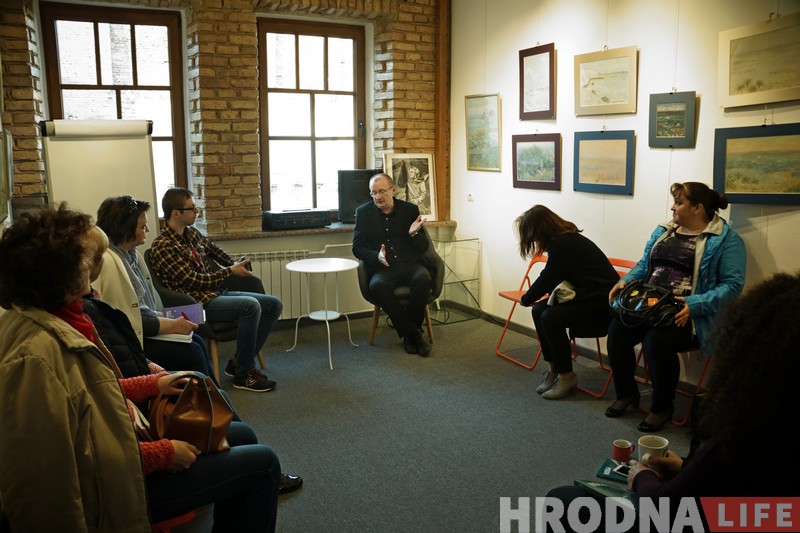 Куды падзелася карона Вітаўта і як памёр Баторый. Выкладчык медуніверсітэта піша альтэрнатыўную гісторыю Гродна