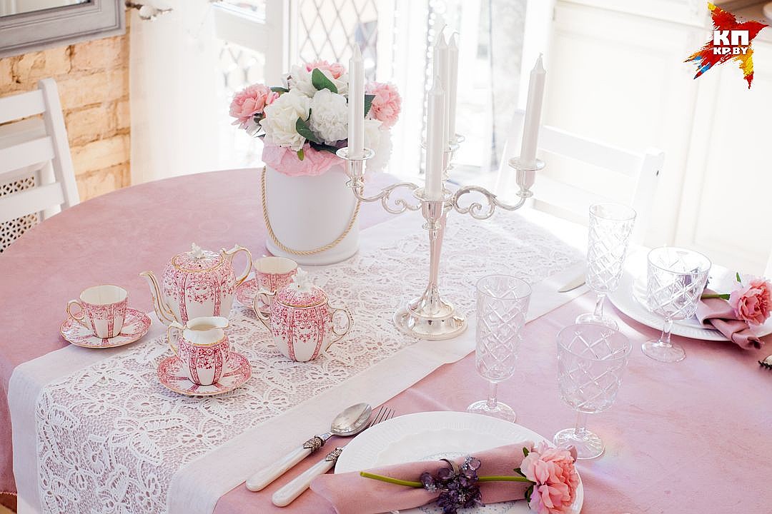 Рамантыка ў цэнтры Гродна: рамонт у кватэры царскіх часоў за $ 25 тысяч