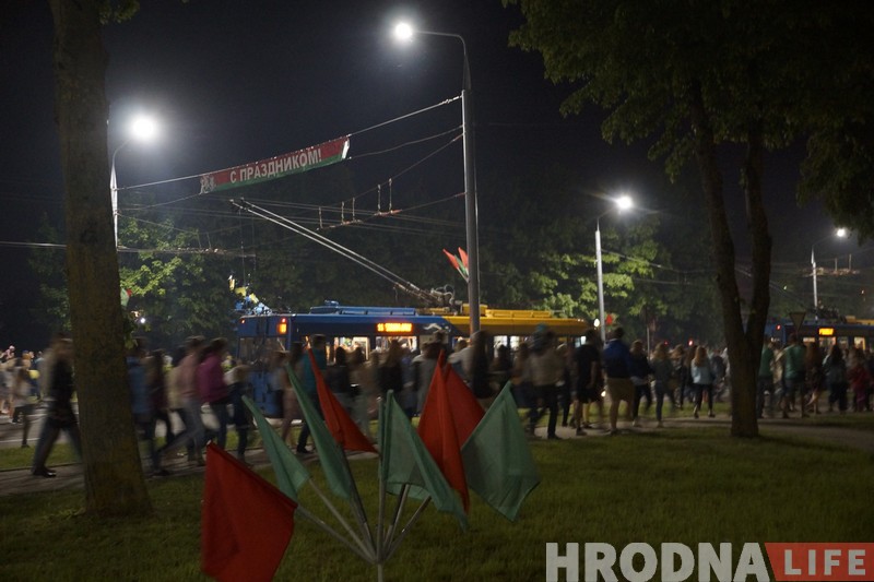 ФОТА: Cалют перамогі прагрымеў над Гродна ФОТА: Cалют перамогі прагрымеў над Гродна