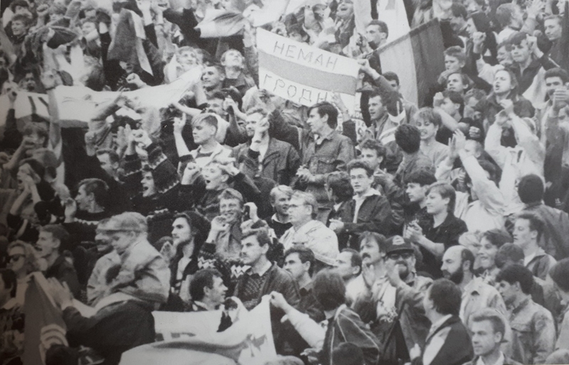 "Ради таких минут стоит жить". 25 лет назад футбольный «Неман» взял Кубок Беларуси