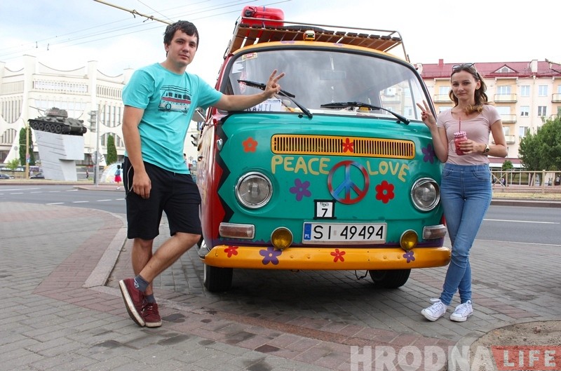 Смотри, на каком хипарском Volkswagen T2 приехали в Гродно молодые поляки