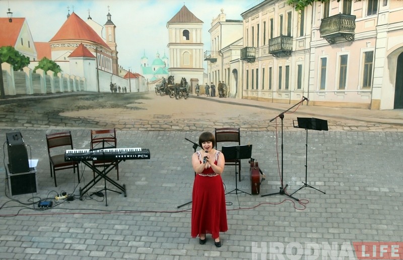 "Класіка пад вячэрнім небам" упершыню гучала ў дворыку ABC "Класіка пад вячэрнім небам" упершыню гучала ў дворыку ABC