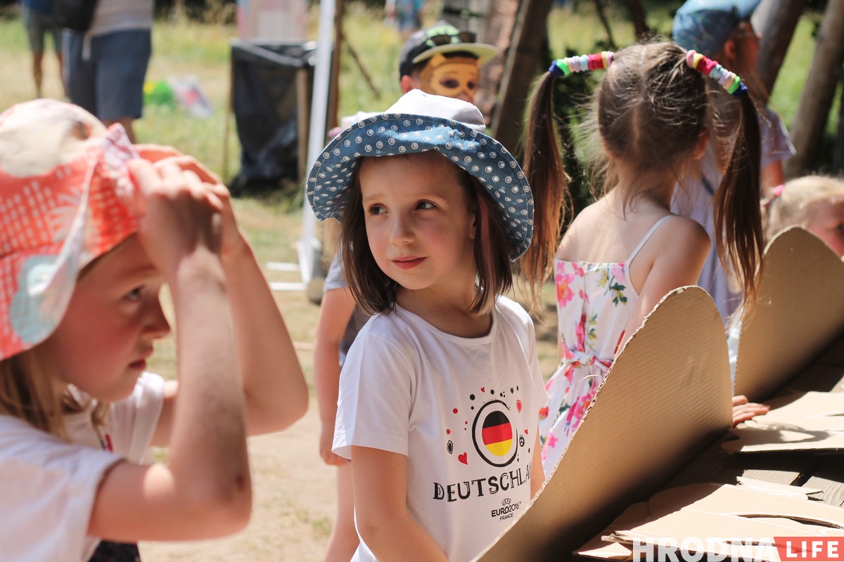 Арт-пікнік для дзяцей (і дарослых) прайшоў на Велесе Арт-пікнік для дзяцей (і дарослых) прайшоў на Велесе