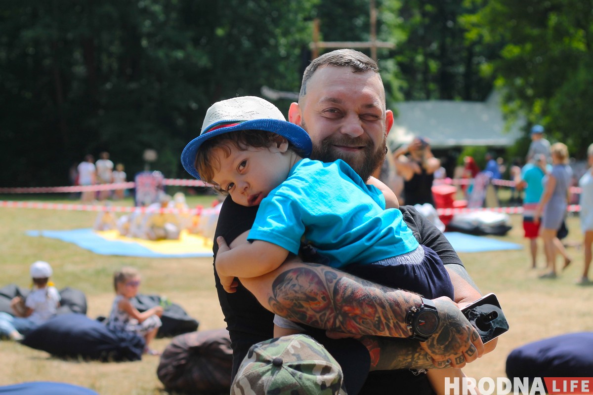 Арт-пікнік для дзяцей (і дарослых) прайшоў на Велесе Арт-пікнік для дзяцей (і дарослых) прайшоў на Велесе