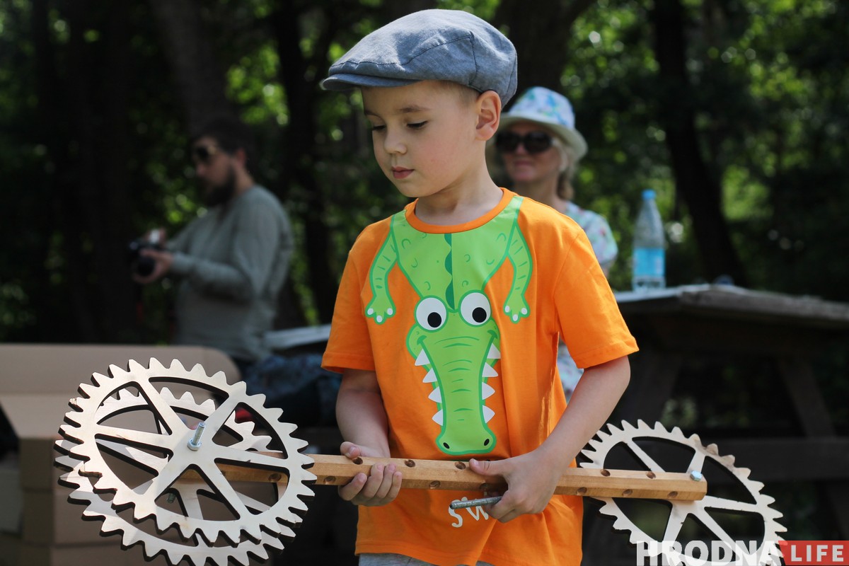 Арт-пікнік для дзяцей (і дарослых) прайшоў на Велесе Арт-пікнік для дзяцей (і дарослых) прайшоў на Велесе