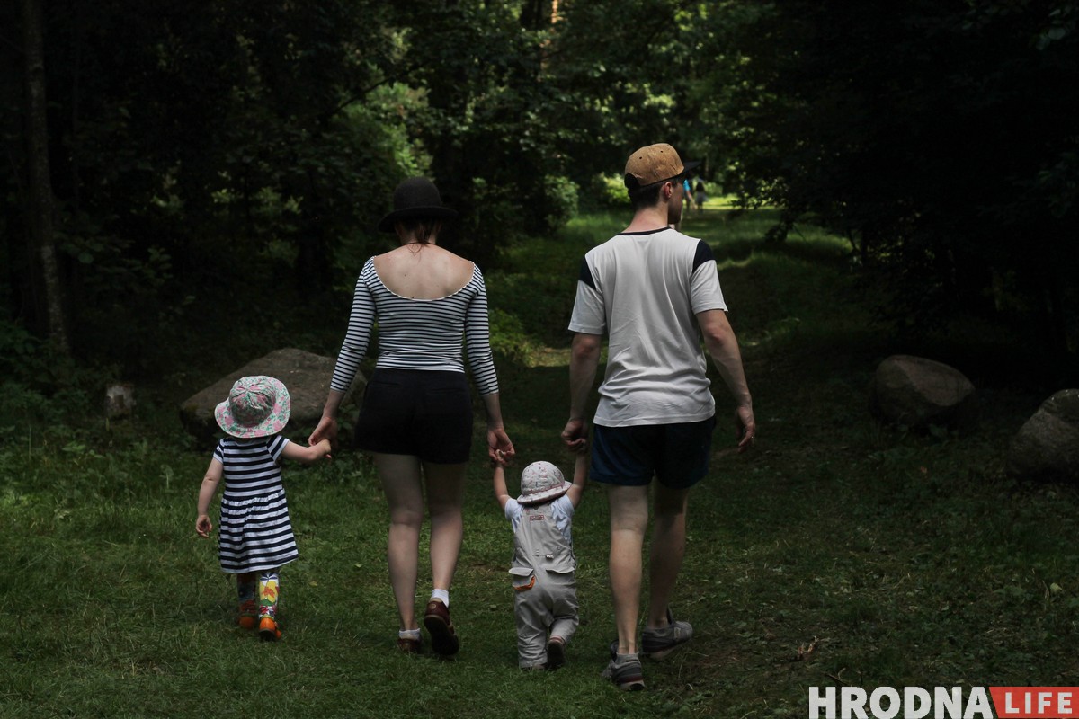 Арт-пікнік для дзяцей (і дарослых) прайшоў на Велесе Арт-пікнік для дзяцей (і дарослых) прайшоў на Велесе