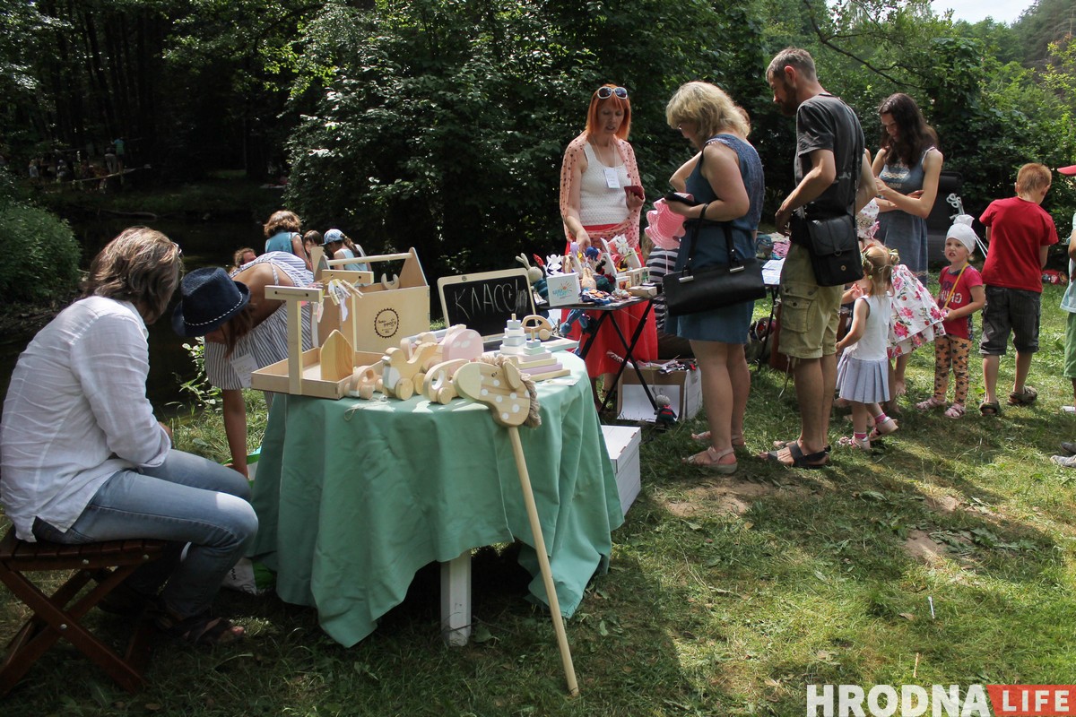 Арт-пікнік для дзяцей (і дарослых) прайшоў на Велесе Арт-пікнік для дзяцей (і дарослых) прайшоў на Велесе