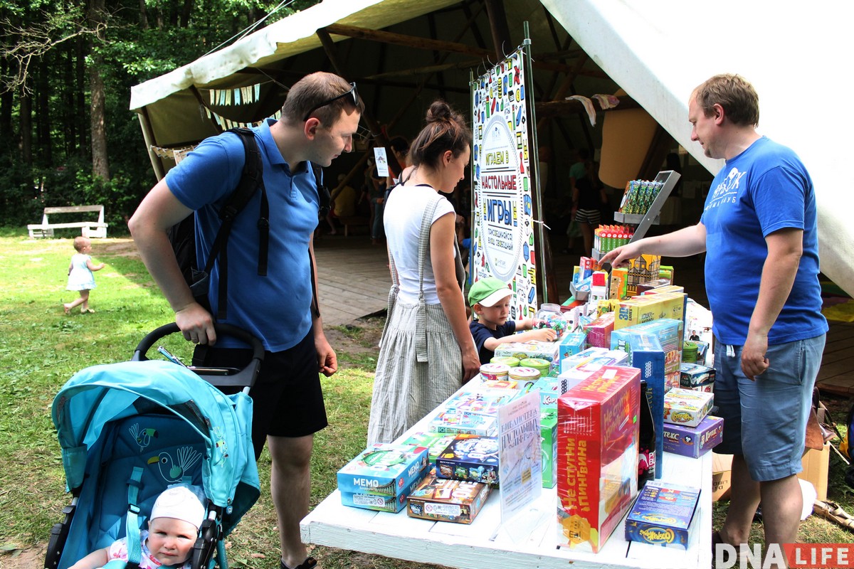 Арт-пікнік для дзяцей (і дарослых) прайшоў на Велесе Арт-пікнік для дзяцей (і дарослых) прайшоў на Велесе