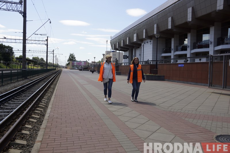 Дружыннікі на вакзале: сустракаюць гасцей Гродна і дапамагаюць міліцыі