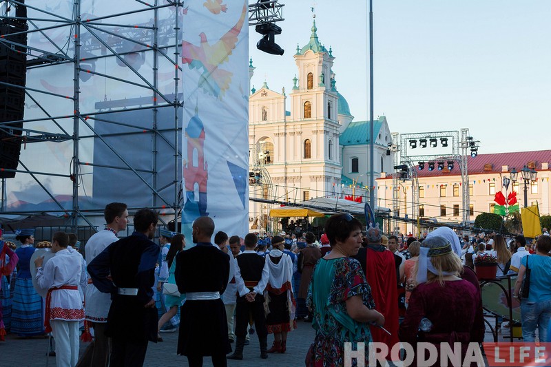 «Больш правільны Гродна». Фатографка паказала фестываль з іншага боку «Больш правільны Гродна». Фатографка паказала фестываль з іншага боку