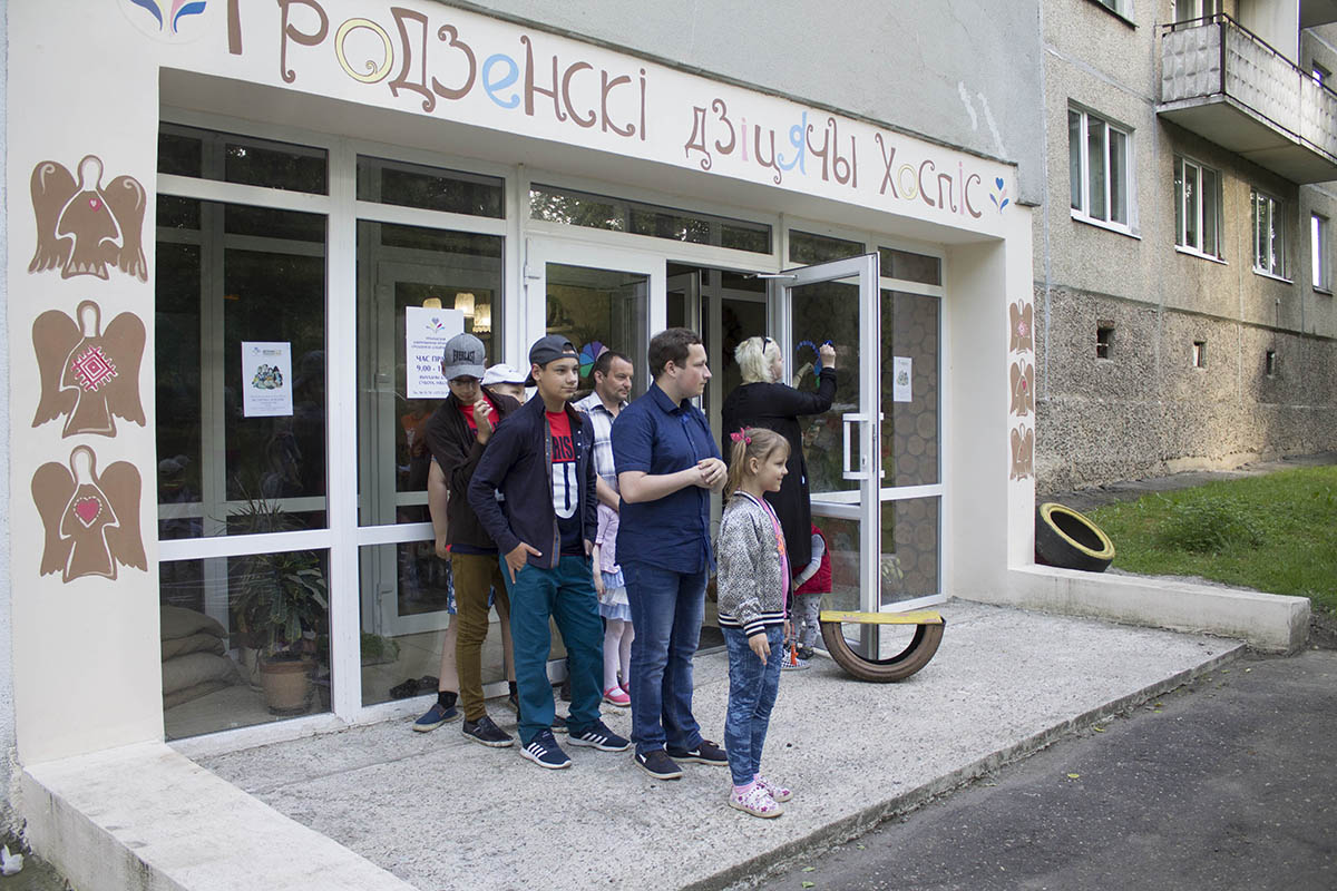 Круглы і інтэрактыўны: у Гродзенскім дзіцячым хоспісе прыдумалі ўласны фармат тэатру