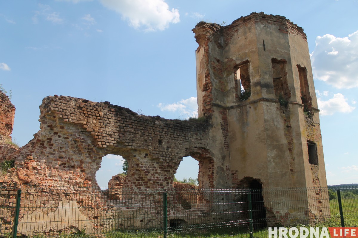 Пакуль рамантуюць Гальшанскі замак, можна наведаць яго ў віртуальнасці Пакуль рамантуюць Гальшанскі замак, можна наведаць яго ў віртуальнасці