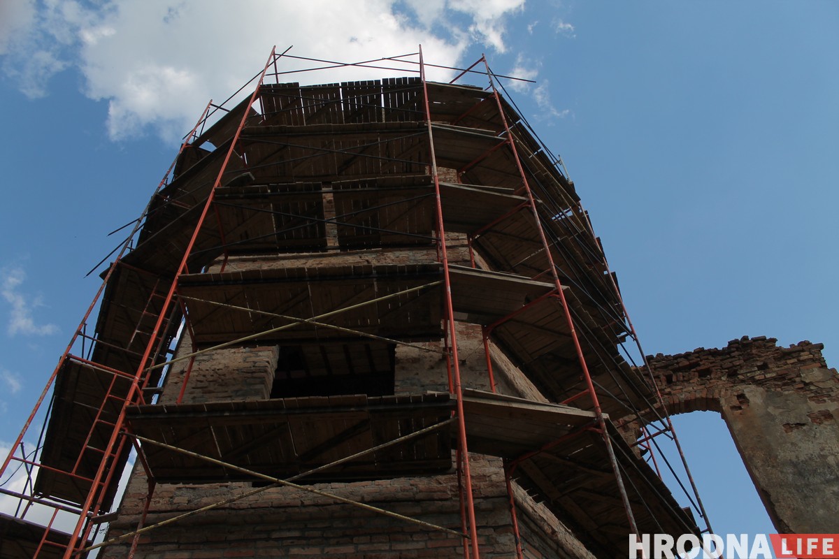 Пакуль рамантуюць Гальшанскі замак, можна наведаць яго ў віртуальнасці Пакуль рамантуюць Гальшанскі замак, можна наведаць яго ў віртуальнасці