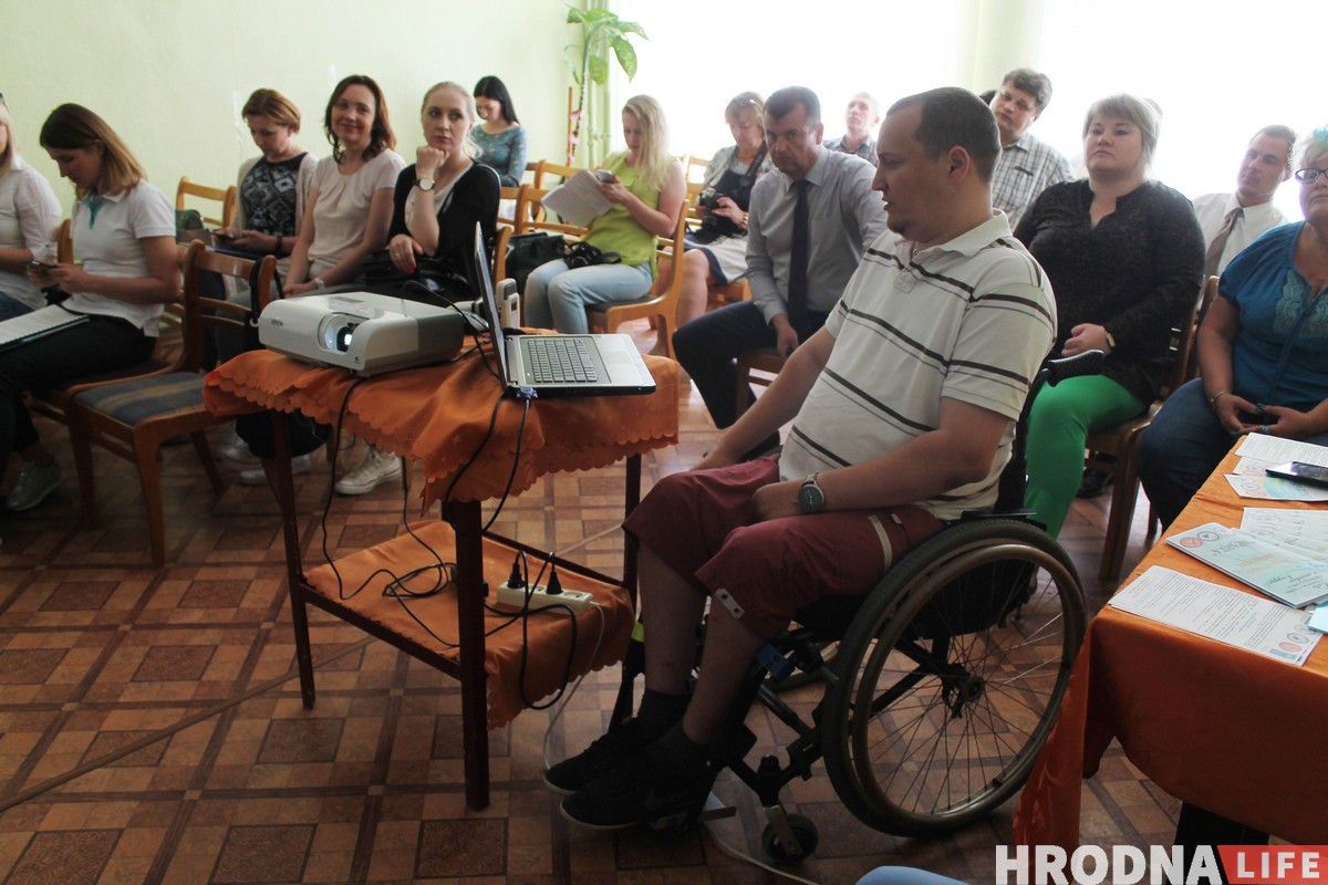 Як трэніруюцца людзі з інваліднасцю. У Смаргоні працуе лагер актыўнай рэабілітацыі