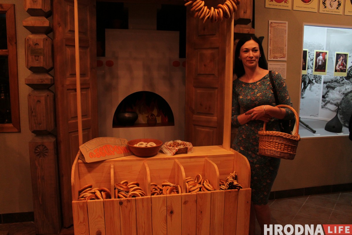 Сталіца "абваранкаў" і мядзведжая акадэмія. Як у Смаргоні фармуюць брэнд рэгіёну Сталіца "абваранкаў" і мядзведжая акадэмія. Як у Смаргоні фармуюць брэнд рэгіёну