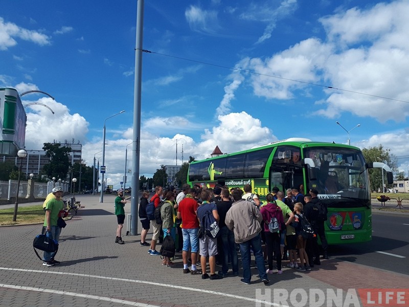 "Гродна таксама крэпасць". Як мы заўзелі ў Брэсце за "Нёман"