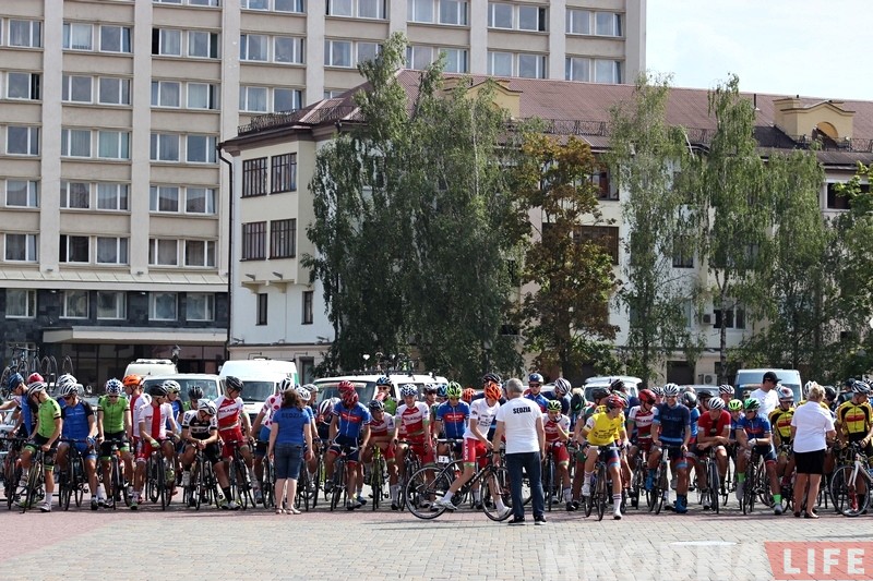 Удзельнікі велагонкі "Нёман" з Гродна адправіліся ў польскую Сакулку Удзельнікі велагонкі "Нёман" з Гродна адправіліся ў польскую Сакулку