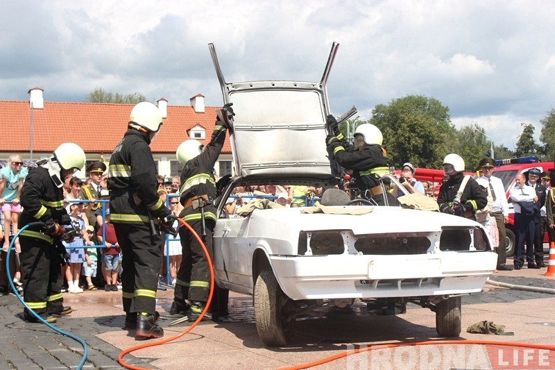 ФОТА: У Гродне адзначаюць Дзень пажарнай службы ФОТА: У Гродне адзначаюць Дзень пажарнай службы