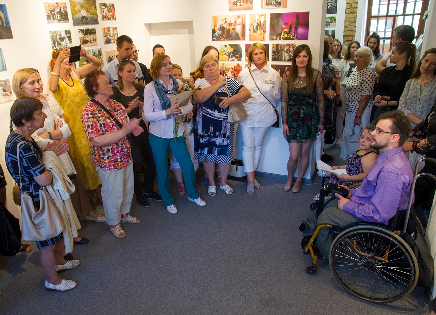 У кадры – жыццё ў поўным колеры. Як пачаткоўцы навучыліся здымаць і зрабілі выставу пра грамадскія ініцыятывы Гродна