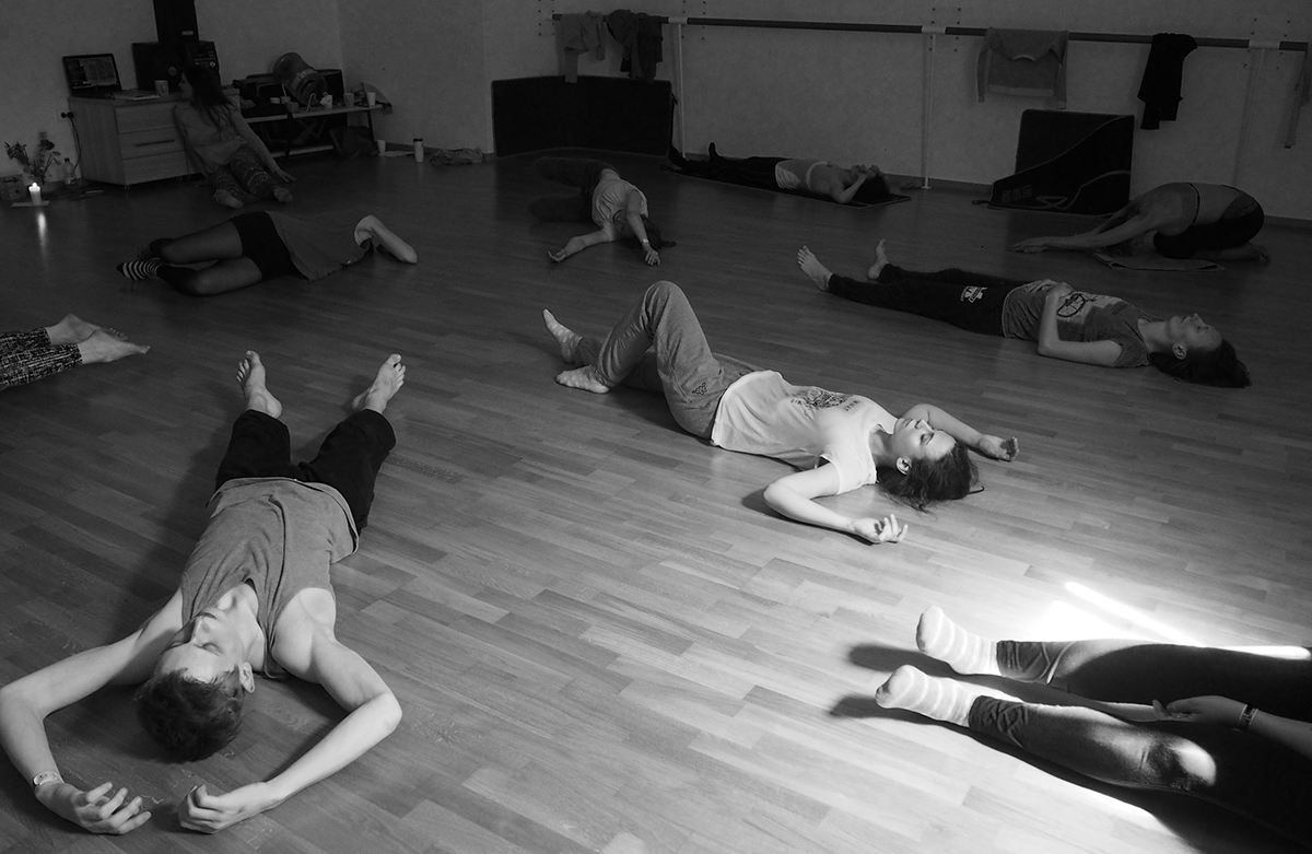 "Прастора для танцаў і мараў". Фотагісторыя ў рытме хіп-хопа і балета пра творчасць у "Доме 46"