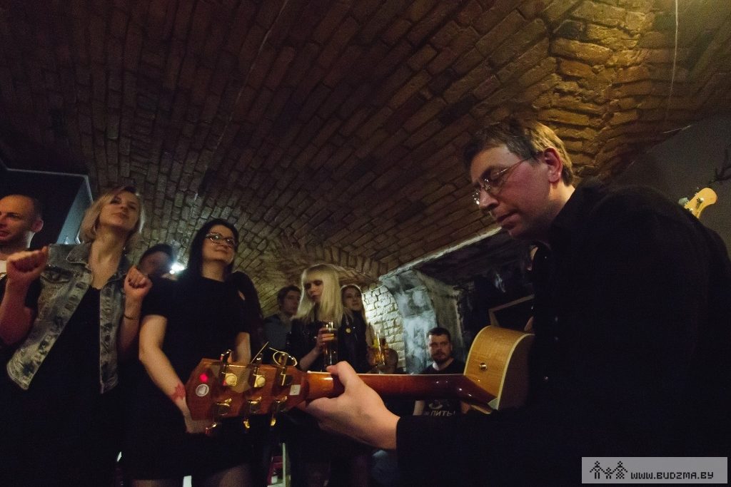 Бар, кавярня і музей. Як адна сям'я стварыла ў Гродне тры класныя месцы