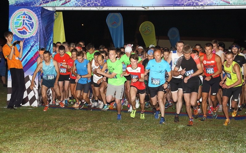 Начны паўмарафон з ліхтарыкамі пройдзе пад Гродна Начны паўмарафон з ліхтарыкамі пройдзе пад Гродна