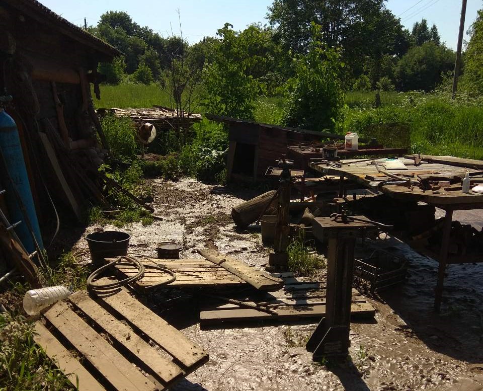 Затапіла кузню, электрастанцыю і стайню. Вёску Рагачы чацвёрты раз за год залівае, а дапамогі няма
