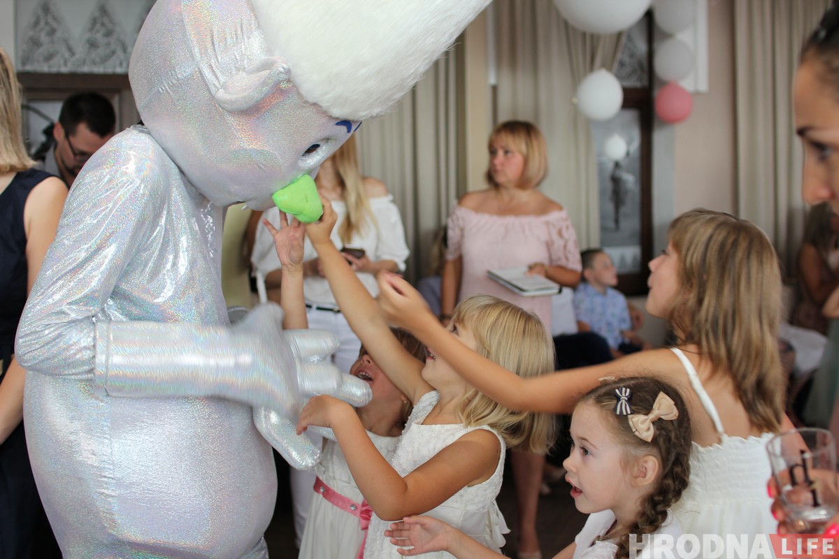 Лепшыя мамы Гродна пачалі новы сезон «Ванільнай вечарынкай»